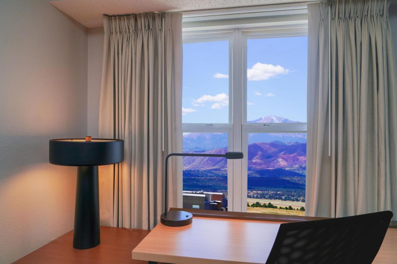 Residence Inn Colorado Springs North/Air Force Academy Экстерьер фото